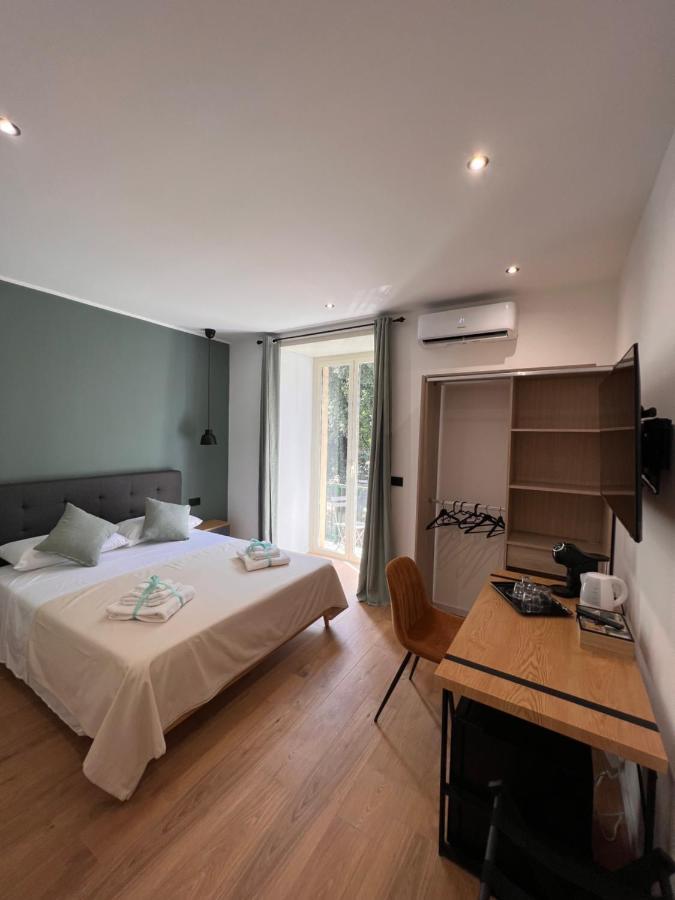Relais Cavour Napoli Hotel Екстериор снимка